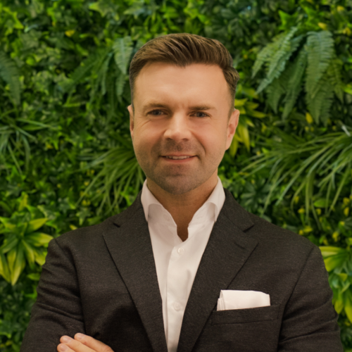 Andrew Pilling - Director